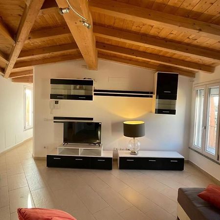 New Downtown Apartment Vigevano Luaran gambar